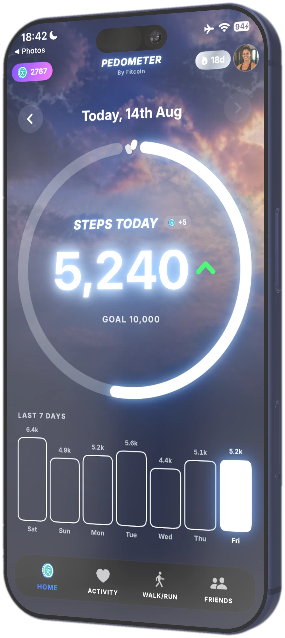 Pedometer home screen with today’s step count, streak, and seven-day trend